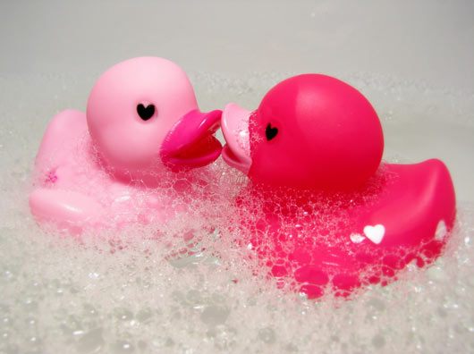 Rubber Ducky Love 40 Absolutely Beautiful Valentine Day Wallpaper for Your Desktop