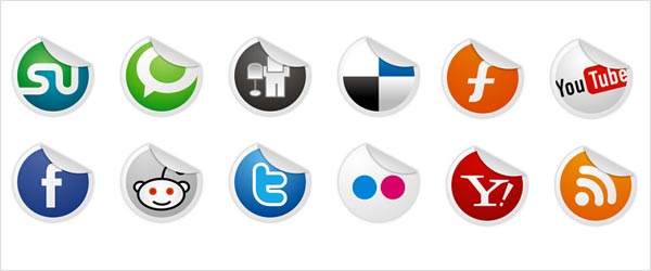 Socialize Icons fsmis 05 30 Free Social Media Icon Sets For Bloggers